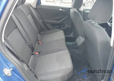 2024 Volkswagen Jetta 1.5T S z USA, uszkodzony, nr VIN 3VW5M7BU7RM024712